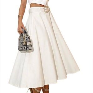 Elegant White Denim Skirt